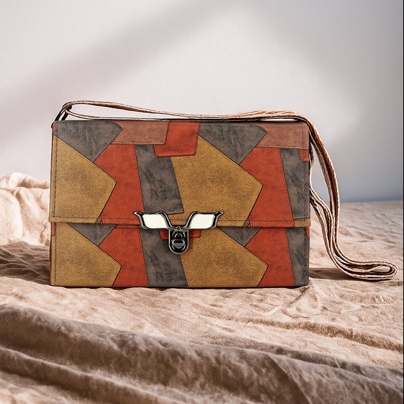 Geometrical Clutch Purse
